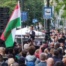 Magyar Pintérnek: Miniszter úr, vége, le kell tenni a lantot, nyugdíjba kell menni