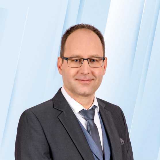 Mégsem indul Schadl bizalmasa Zuglóban