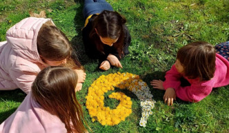 Hogyan beszéljünk állami gondozásban élőkről gyerekekkel?