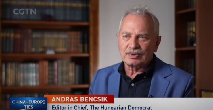 Bencsik és a közmédia riportere is felbukkant a Kínai Kommunista Párt propagandacsatornáján