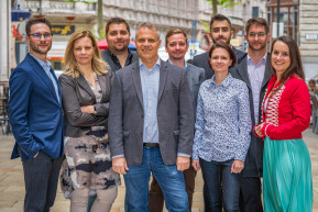 Bródy felesége Juhász Péter csapatában indul