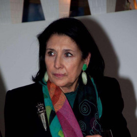 Grúzia elnöke megvétózta az ügynöktörvényt