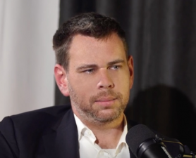 Vitézy: Budapesten csak az történhet, amit az Egyesült Arab Emírségek uralkodója megenged 