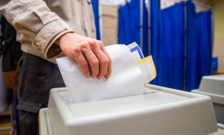 Megszokásból - Józsa Márta jegyzete