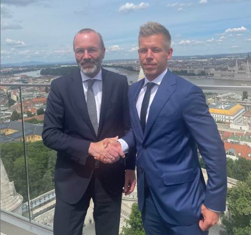 Felvették a Tisza Párt EP-képviselőit a Néppárt frakciójába