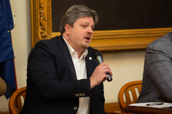 Bárándy: Látszik, hogy a társadalomnak mennyire elege van a NER-ből