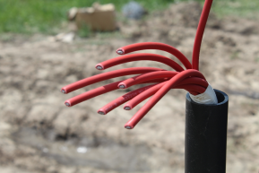 31 milliót érő rézkábelt lopott el egy kompánia Hajdúnánáson