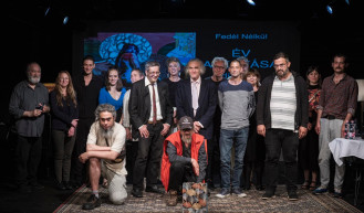 Húsz éve indulhatnak otthontalan művészek a Fedél Nélkül pályázatán