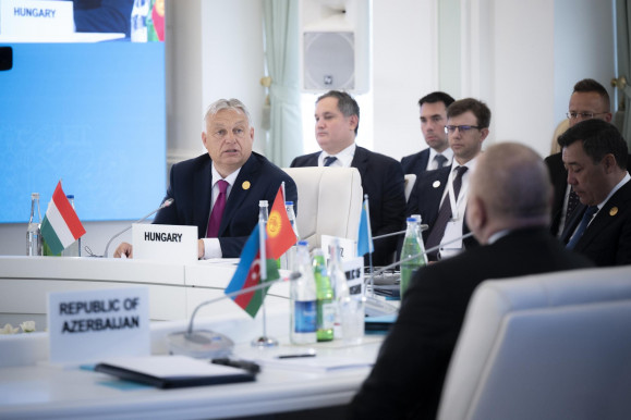 Türk útra mennének a magyar milliárdok