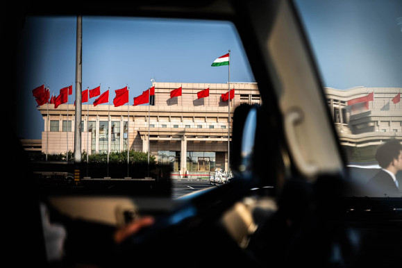 Havasi: Pekingben folytatja békemisszióját Orbán