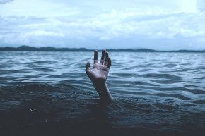 A Balatonba fulladt egy vízibicikliző