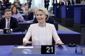 Von der Leyen is beszáll a Trump-Putyin találkozót megelőző európai tárgyalásokba
