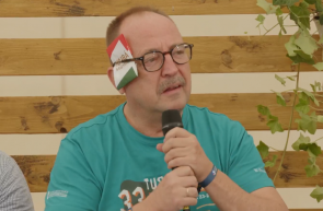  Németh Zsolt a Trump-merénylet ellen tiltakozva 