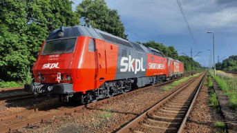 Negyvenéves dízelmozdonyokat bérel a MÁV