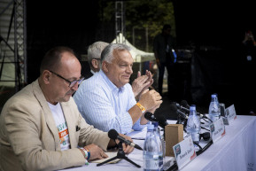Zavaros beszédet tartott Tusványoson Orbán, aki hiperracionális embernek tartja Putyint