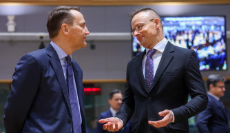 Lengyel külügyminiszter: Mi nem engednénk, hogy kínai rendőrök járőrözzenek Varsó utcáin