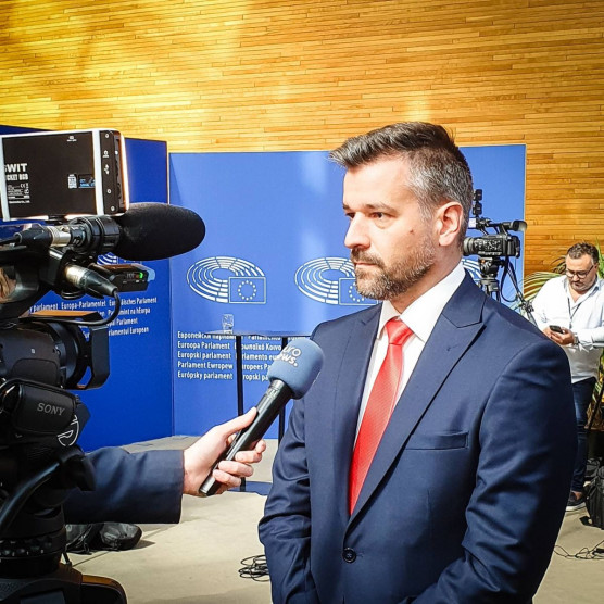 Reuters: nem kapta meg a kért információkat a dollárügyi kormánybiztos Washingtonban