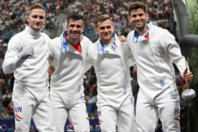 Simán verte a kazahokat, elődöntős a férfi párbajtőr-válogatott