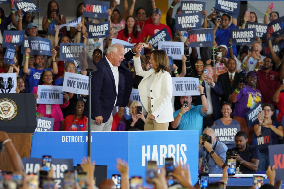 Tim Walz, demokrata alelnökjelölt diktátorként jellemezte Orbánt és Putyint