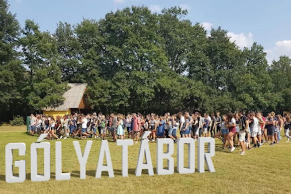 Anno Budapest: Gólyatábor