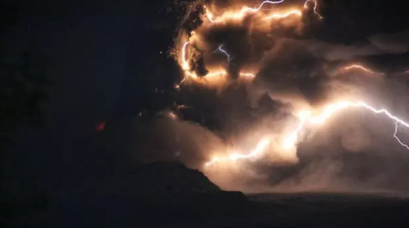 Vulkán, földrengés