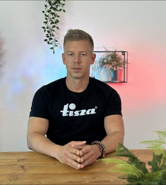 Magyar Péter: Egyre többen próbálnak hozzánk dörgölőzni