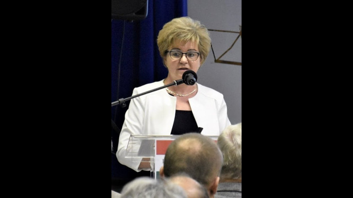 Kirúgták az iskolaigazgatót, fideszes ex-polgármesterjelöltet tettek a helyére Jászapátiban