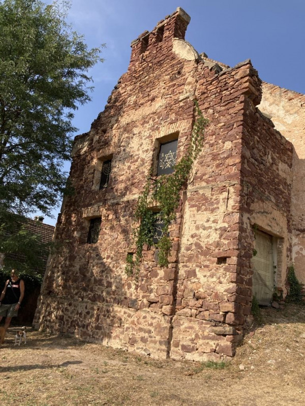 Kővágóörsi zsinagóga