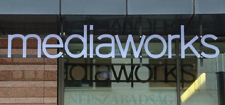 Blokádot tartott a Momentum a Mediaworks-nél