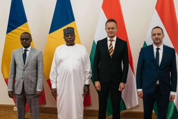 Szijjártó: Magyarország 150-200 millió eurós segélyhitel-programot indít Csádban