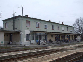 Kigyulladt egy mozdony Tiszafüred közelében