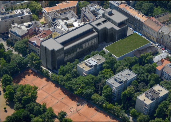 A Posta volt elnöke a Városmajor Posta mellett tervezett parkolóházról: Schmidt Mária megújul