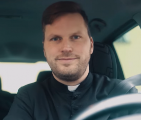 Bese Gergő visszatérne: Nem fogadom el, hogy papi szolgálatom így érjen véget!