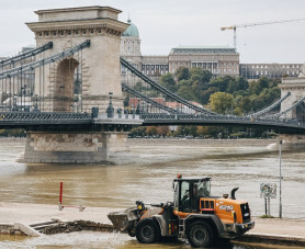 Csütörtökön visszatérhet az autós forgalom a budai alsó rakpartra