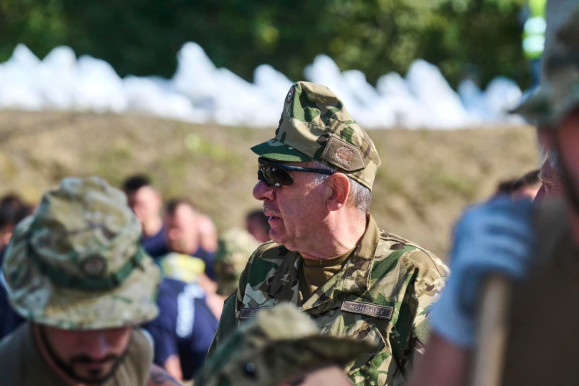 Sulyok Tamás nem kommentálja Orbán Balázs szavait, de számára szentek az 56-os hősök