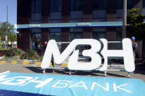 Az MNB megbüntette Mészáros Lőrinc bankját