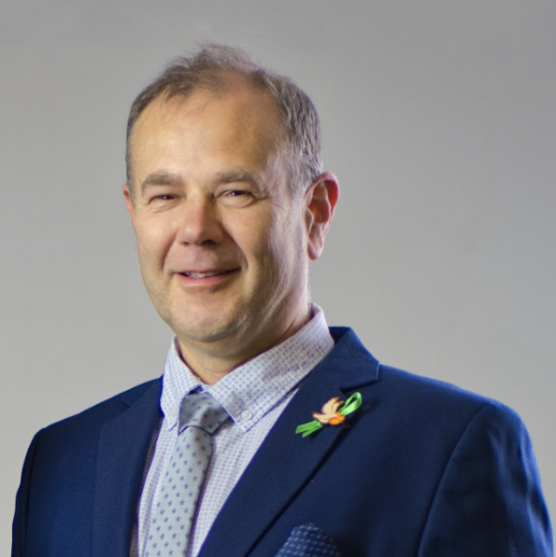 Megrongálták az új, független keszthelyi polgármester autóit