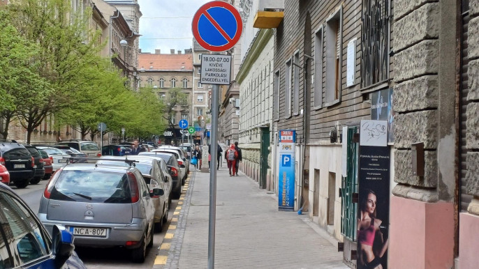 Évi 36 ezer forintos parkolási díjat vezetnek be Erzsébetvárosban