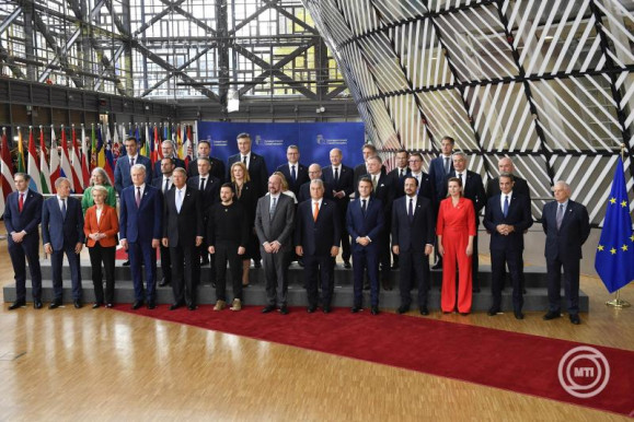 Tusk nagyon húzott az EU-csúcson