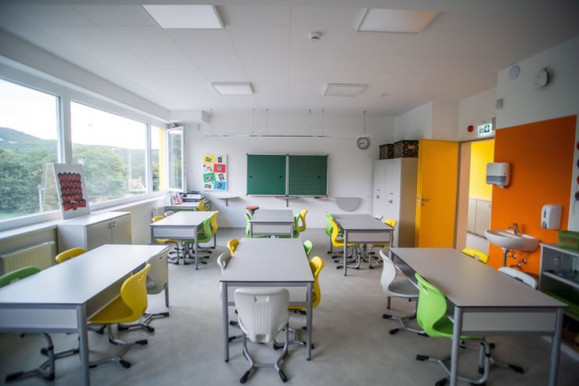 Szűk harmadával kevesebb a fizikatanár, mint hét éve