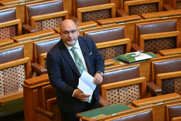 Csárdi Antal ott indul a választáson, ahol Bódis Kriszta lehet a Tisza jelöltje