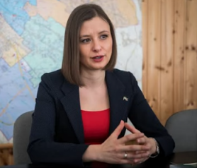 Dúró Dórát indítja a Mi Hazánk a tolnai időközin