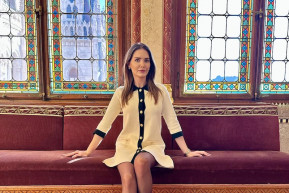 A Megafontól a Parlamentig: új szóvivőt igazolt a Fidesz