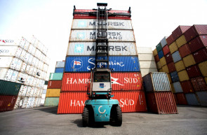 Már az első napján vámáradatot szór ki Trump