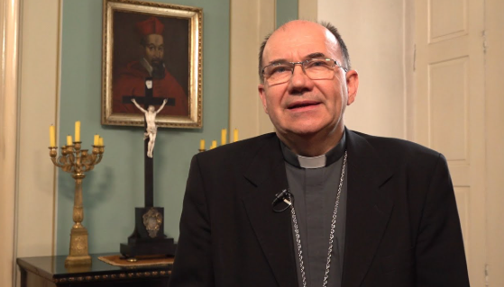 A váci püspök bocsánatot kér a gyermekbántalmazások miatt