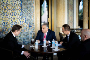 Trumppal és Elon Muskkal találkozott Orbán