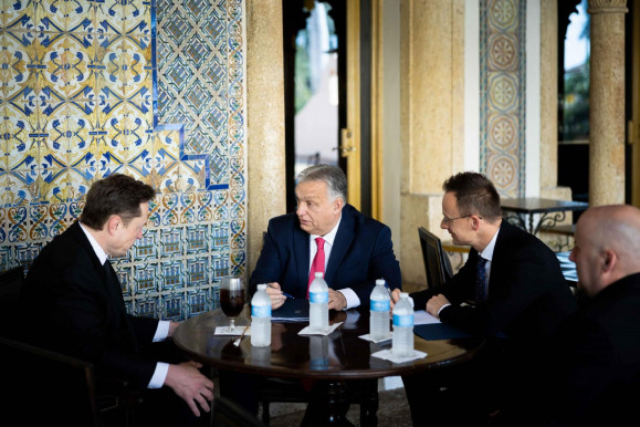 Trumppal és Elon Muskkal találkozott Orbán