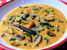 Ebéd Zalaegerszegen: 14 embert vittek kórházba