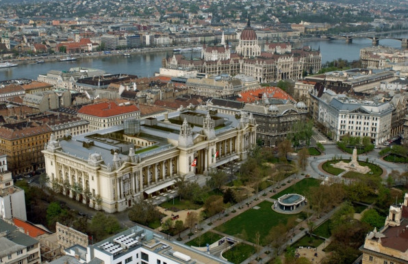 Napokon belül megkezdődhet a volt MTV-székház, az egykori Tőzsdepalota átépítése