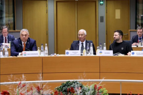 Orbán ajánlata politikai PR-akció - Zelenszkij